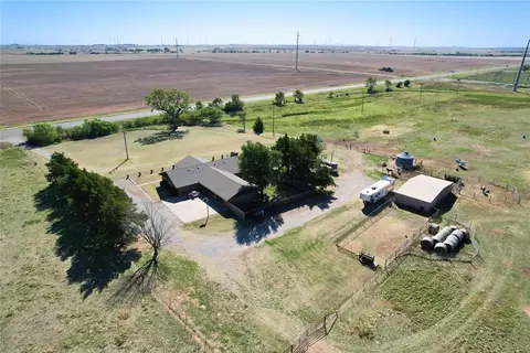 1001 Main St, Rocky, OK 73661
