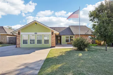 1308 Silver Ash St, Moore, OK 73160
