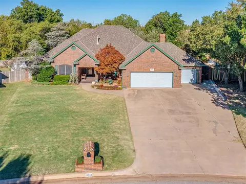 11313 Kingsgate Ln, Oklahoma City, OK 73170