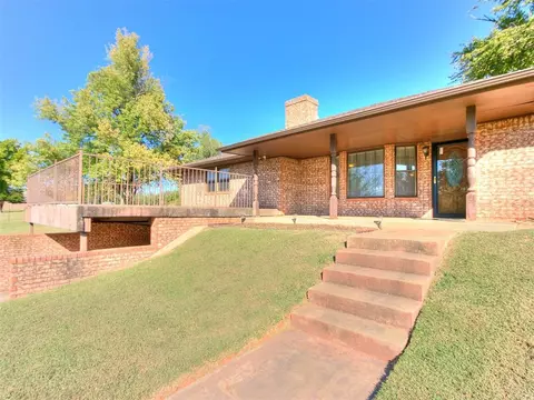 10606 S Czech Hall Rd, Mustang, OK 73064