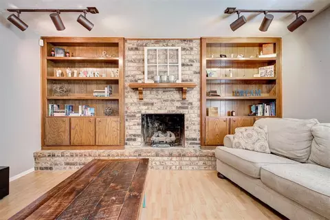 1204 Spruce St, Moore, OK 73160 photo 9