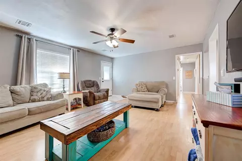 1204 Spruce St, Moore, OK 73160 photo 11