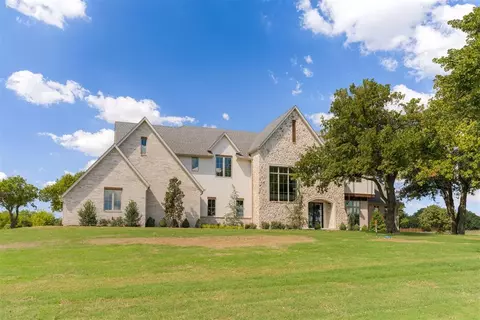 6001 Royal Abbey Ct, Edmond, OK 73034