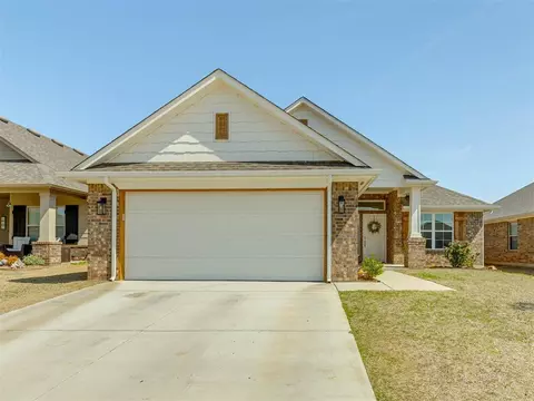 104 Ivory Dr, Yukon, OK 73099