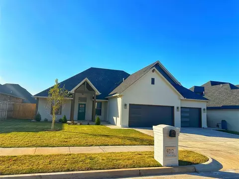 9212 NW 84th St, Yukon, OK 73099