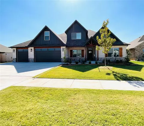 2514 Charlton Dr, Norman, OK 73071