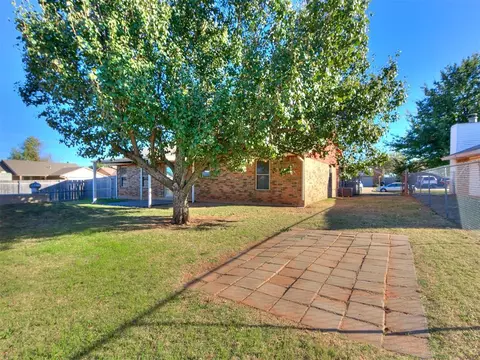 641 NE 15th St, Moore, OK 73160 photo 6