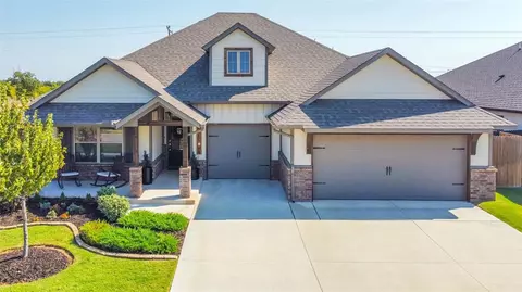 16120 Mendoza Dr, Edmond, OK 73013
