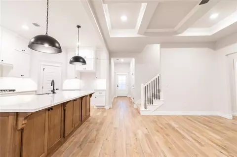 10417 SW 56th St, Mustang, OK 73064