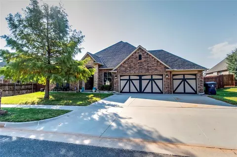 13108 NW 7th St, Yukon, OK 73099