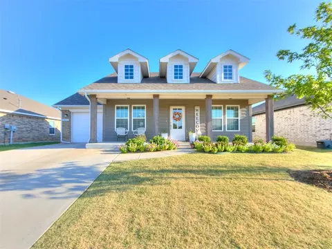 18616 Luna Dr, Edmond, OK 73012