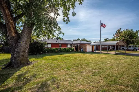 916 Arthur Dr, Oklahoma City, OK 73110