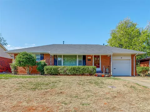 2203 Murray Dr, Midwest City, OK 73110