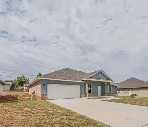 1403 Coffey Dr, Perry, OK 73077 photo 2