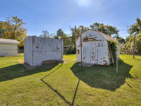 214 E Mcgee St, Eufaula, OK 74432 photo 32