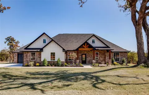 10824 Turkey Trot Trl, Guthrie, OK 73044