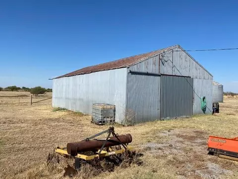 24064 E 1410 Rd, Mountain View, OK 73062 photo 5