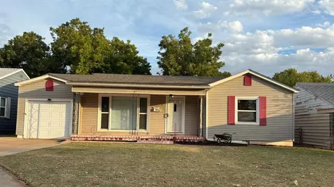 417 Eisenhower Blvd, Elk City, OK 73644