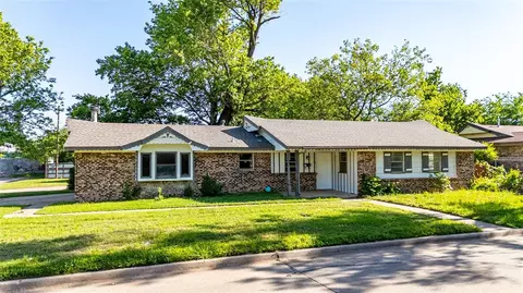 3201 Longridge Rd, Del City, OK 73115