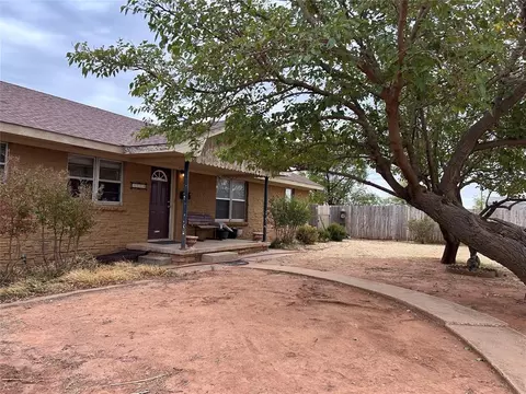 1308 N Forrest St, Altus, OK 73521 photo 1