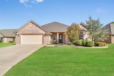 3708 Regal Dr, Altus, OK 73521 photo 2