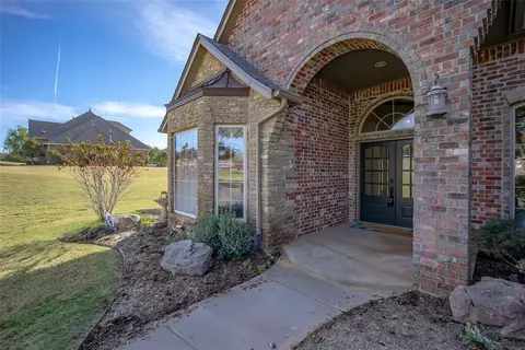 7902 Cardinal Ridge Dr, Edmond, OK 73034