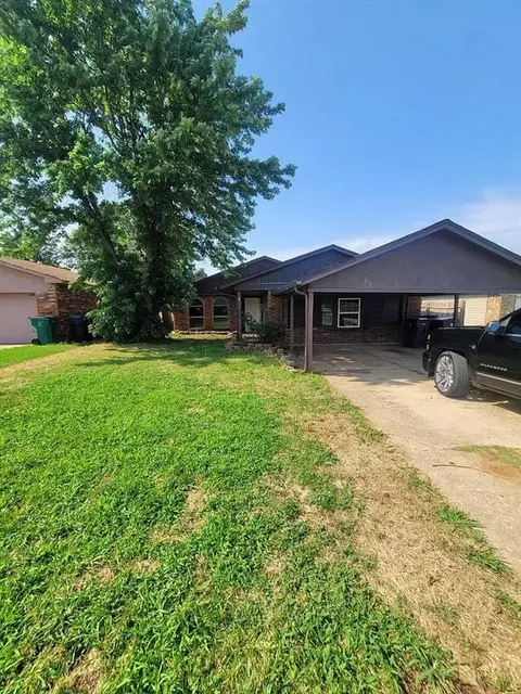 705 NW 111th St, Oklahoma City, OK 73114