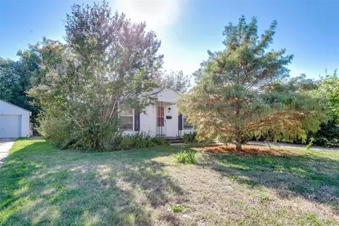 316 E Fairchild Dr, Midwest City, OK 73110