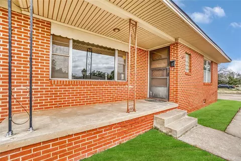 501 E Navajoe Rd, Altus, OK 73521 photo 3