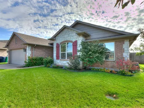 532 Hutton Rd, Yukon, OK 73099