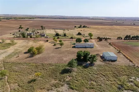7677 E 730 Rd, Loyal, OK 73756 photo 4