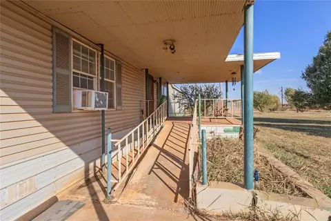7677 E 730 Rd, Loyal, OK 73756 photo 14