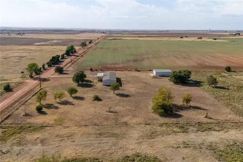 7677 E 730 Rd, Loyal, OK 73756 photo 3