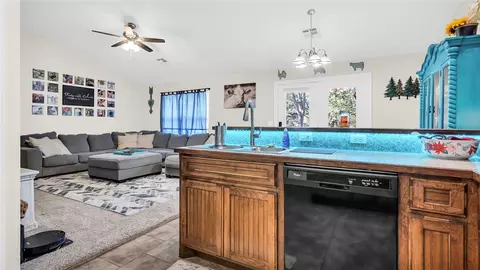 932 E Gardena, Ada, OK 74820 photo 14