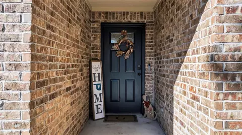 932 E Gardena, Ada, OK 74820 photo 2