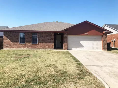 1537 N Southminster St, Moore, OK 73160