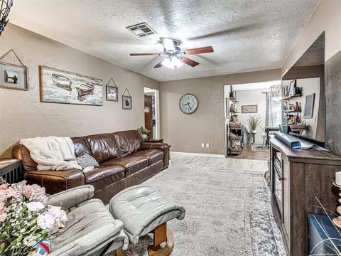 3416 Frostwood Ter, Oklahoma City, OK 73115