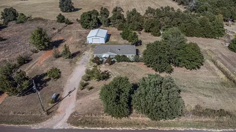 11199 Thompson Ln, Blanchard, OK 73010