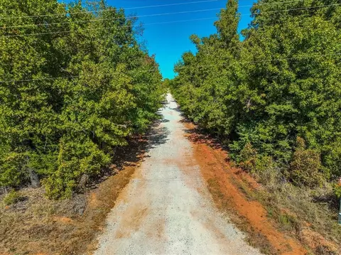 21 Tony Dr, Mcloud, OK 74851 photo 2