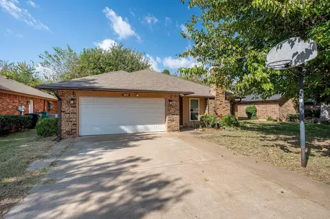 5033 Burntwood Dr, Oklahoma City, OK 73135