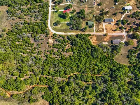 4 Tony Dr, Mcloud, OK 74851 photo 3