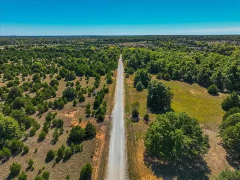 18 Tony Dr, Mcloud, OK 74851