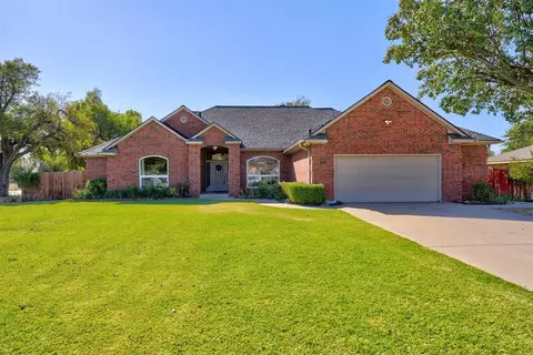 7100 NW 32nd St, Bethany, OK 73008