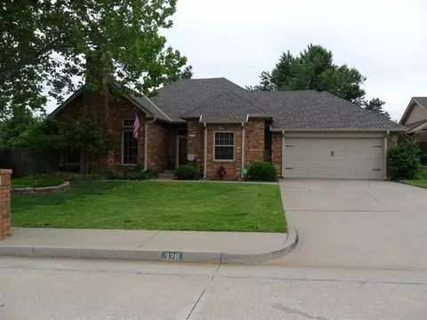 328 Carlsbad Ct, Yukon, OK 73099