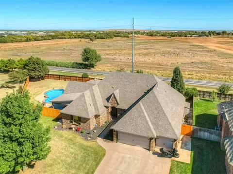 3004 Chesterfield Pl, Oklahoma City, OK 73179