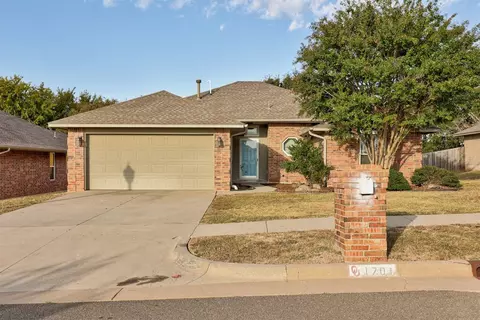 1701 Tara Dr, Moore, OK 73160