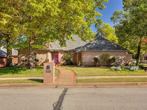 1604 Breckenridge Dr, Edmond, OK 73013