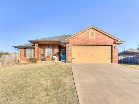 1513 SE 15th St, Moore, OK 73160