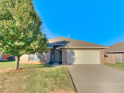 8105 Woodbend Ln, Oklahoma City, OK 73135