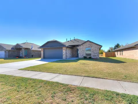 1020 E Jackrabbit Ln, Mustang, OK 73064